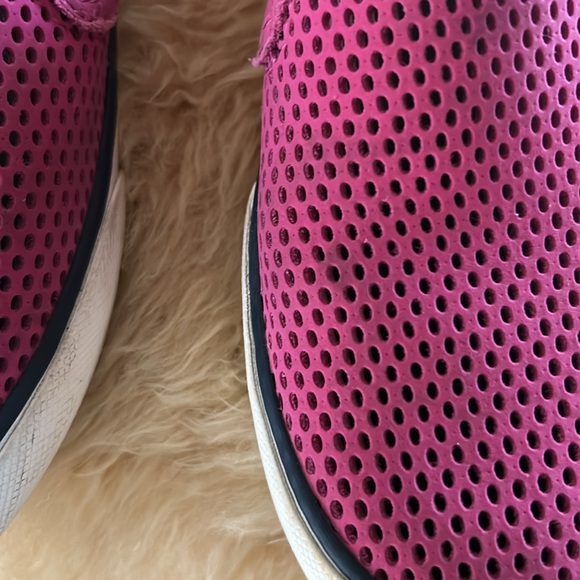 Sperry Pink Leather Perforated leather Slip On Sneakers 8 - Picture 2 of 7